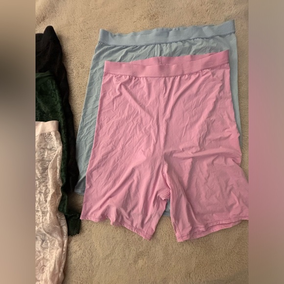 Aerie bike shorts - Picture 4 of 7